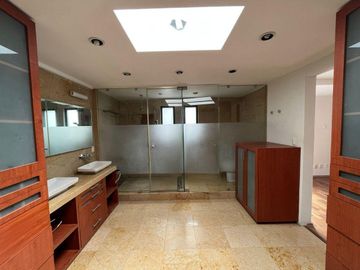 Venta de Casa en Lomas de Valle Escondido, Atizapán