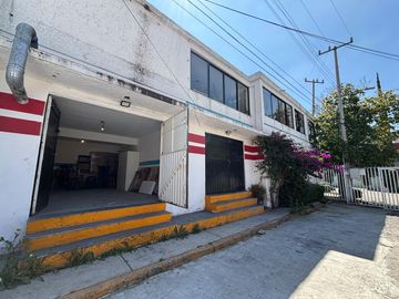 Edificio Comercial en Venta Colinas del Lago Cuautitlán Izcalli, Edo de México