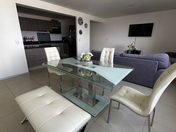 Depto amueblado 92m² 2 rec | Biosfera Towers Juriquilla | $20,000