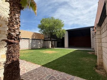 Casa de Campo en Venta en Lomas de Comanjilla León Guanajuato