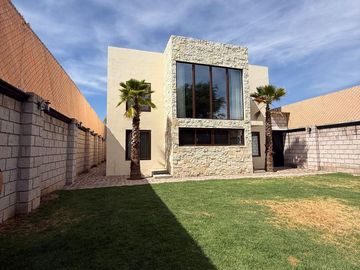 Casa de Campo en Venta en Lomas de Comanjilla León Guanajuato