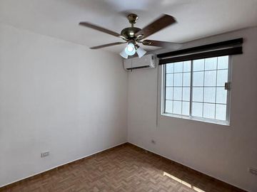 CASA EN RENTA EN 