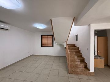 CASA EN RENTA EN 