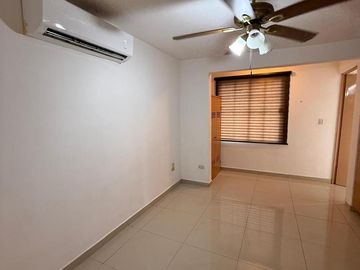 CASA EN RENTA EN 