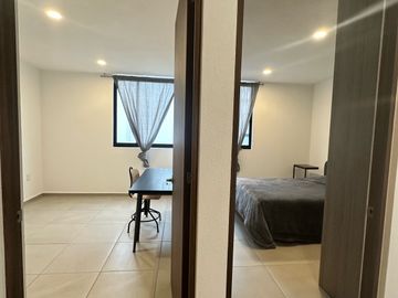 CASA AMUEBLADA EN RENTA EN TOLUCA CERCA DEL AEROPUERTO Y PARQUE INDUSTRIAL 2000