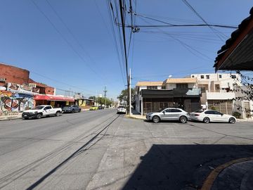 Casa Comercial