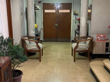Propiedad 336 m2 útiles, 506 m2 terreno, sector comercial, Ñuñoa