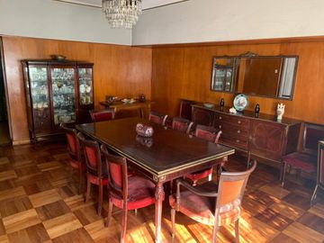 Propiedad 336 m2 útiles, 506 m2 terreno, sector comercial, Ñuñoa