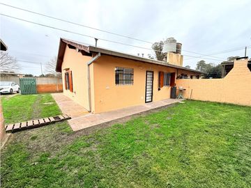 LATORRE PROP. ALQUILA 24 MESES CASA CON PARQUE