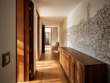 SE VENDE ESPECTACULAR CASA DE LUJO, EN CONDOMINIO, LA DEHESA