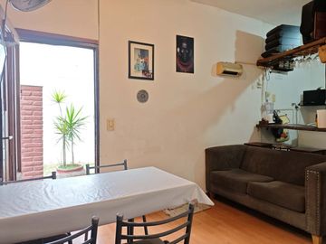 VENTA Casa 3 ambientes en Ituzaingó. Amplio lote.
