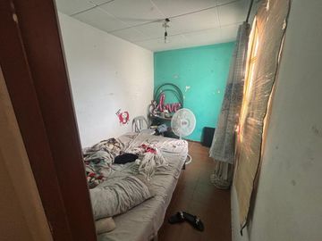 Venta casa esquina 2 plantas a reciclar Las Heras.