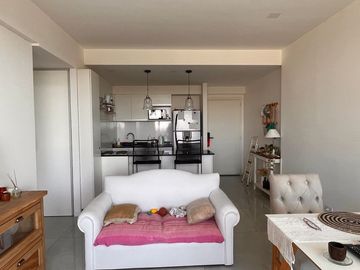 Dpto 2 amb Balcón con RENTA. 7º Brickell. Tigre.