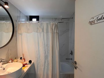 Dpto 2 amb Balcón con RENTA. 7º Brickell. Tigre.