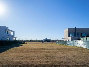 LOTE EN VENTA TERRALAGOS CANNING SECTOR LAGUNA