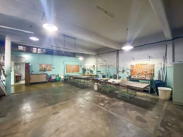 VENTA DEPOSITO 420 METROS DEPARTAMENTO VILLA REAL