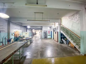 VENTA DEPOSITO 420 METROS DEPARTAMENTO VILLA REAL