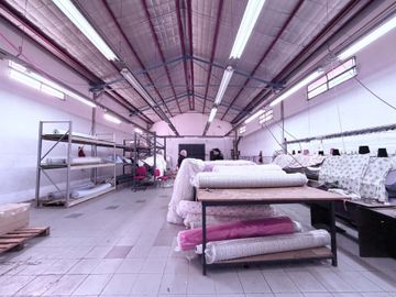 Galpón/Depósito en venta L. de Zamora c/ trifásica