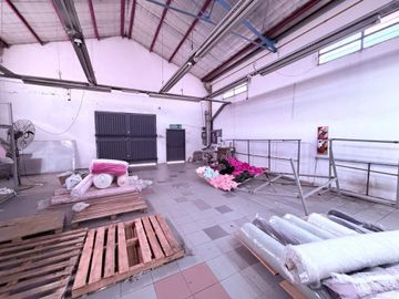 Galpón/Depósito en venta L. de Zamora c/ trifásica