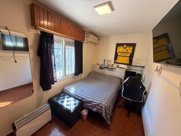 CASA EN EXCELENTE ESTADO ADROGUE APTA CREDITO