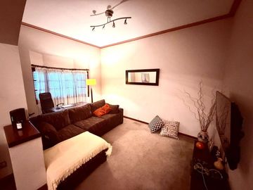 Casa de 6 Amb en Venta Lomas de Zamora con pileta