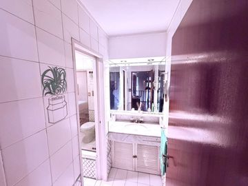 Casa de 6 Amb en Venta Lomas de Zamora con pileta