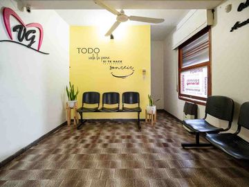 Venta Casa 3 Dormitorios + local comercial
