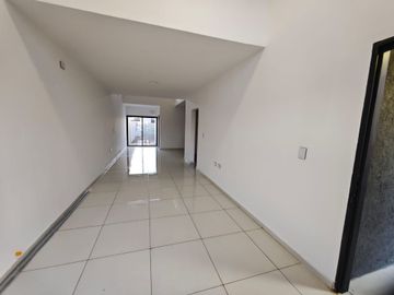 CASA DUPLEX 2 DORM. 2 BAÑOS DOCTA / NOBU