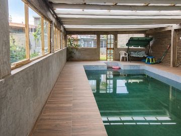VENTA CASA 5 DORMITORIOS C/DPTO -PILETA Guaymallén