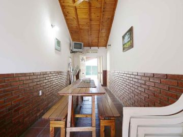 Casa 3amb con cochera y jardín en Villa Bosch