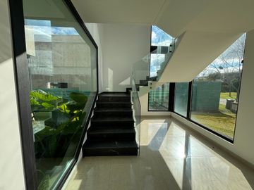 Excelente Casa en Barrio Marinas Puertos Escobar