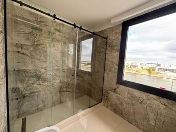 Excelente Casa en Barrio Marinas Puertos Escobar