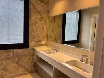 Excelente Casa en Barrio Marinas Puertos Escobar