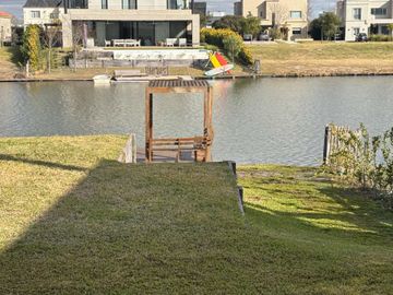 Excelente Casa en Barrio Marinas Puertos Escobar