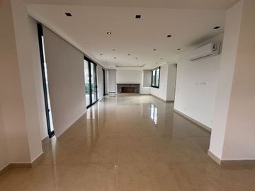 Excelente Casa en Barrio Marinas Puertos Escobar