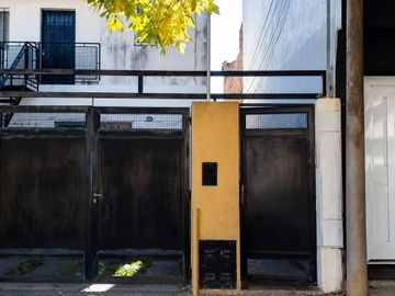 VENTA DEPARTAMENTO INTERNO 1 DORM PLANTA ALTA