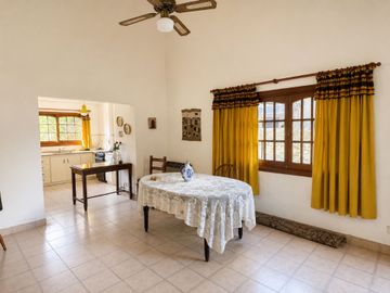 VENTA CASA 5 AMB MULTIFAMILIAR