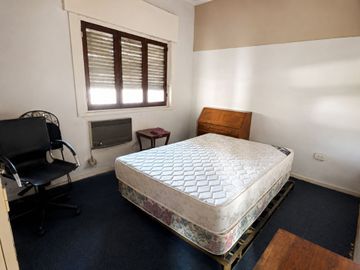 VENTA CASA 5 AMB MULTIFAMILIAR