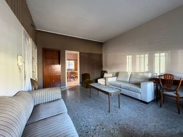 VENTA CASA 5 AMB MULTIFAMILIAR