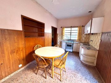 VENTA CASA 5 AMB MULTIFAMILIAR