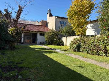 VENTA CASA 5 AMB MULTIFAMILIAR