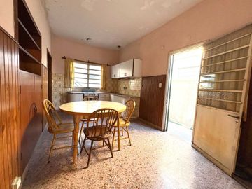 VENTA CASA 5 AMB MULTIFAMILIAR