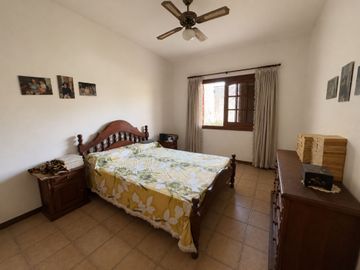 VENTA CASA 5 AMB MULTIFAMILIAR