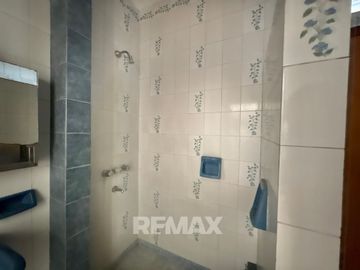 Venta Dpto 4 amb Primer Piso con Terraza Zarate