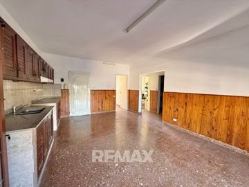 Venta Dpto 4 amb Primer Piso con Terraza Zarate