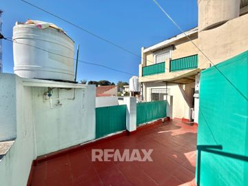 Venta Dpto 4 amb Primer Piso con Terraza Zarate