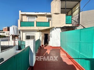 Venta Dpto 4 amb Primer Piso con Terraza Zarate