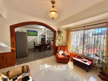 Venta Dpto 3 Amb con Patio y Cochera PB, Zarate