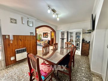 Venta Dpto 3 Amb con Patio y Cochera PB, Zarate