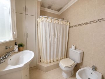 Venta Dpto 3 Amb con Patio y Cochera PB, Zarate